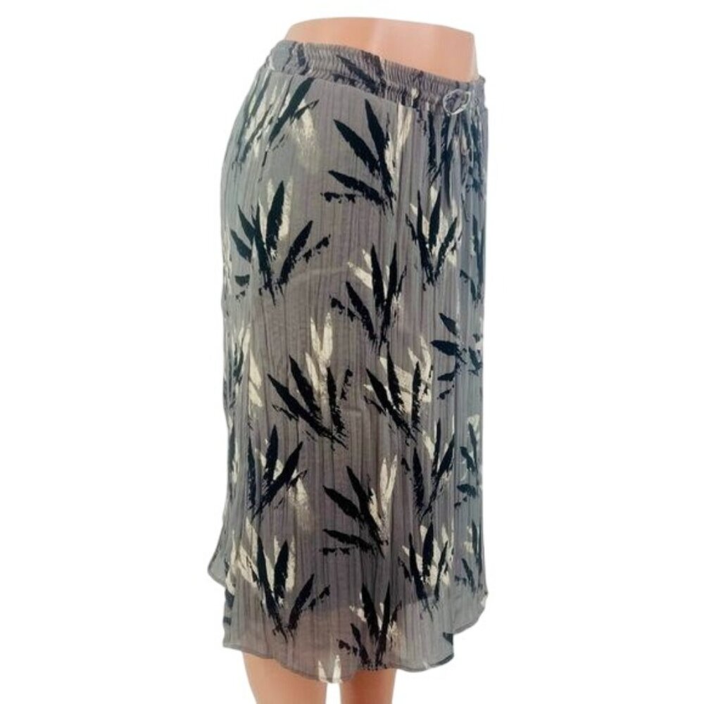 Vintage Y2K Urban Outfitters Gray Printed Flowy Chiffon Elasticized Midi Skirt - Picture 5 of 12